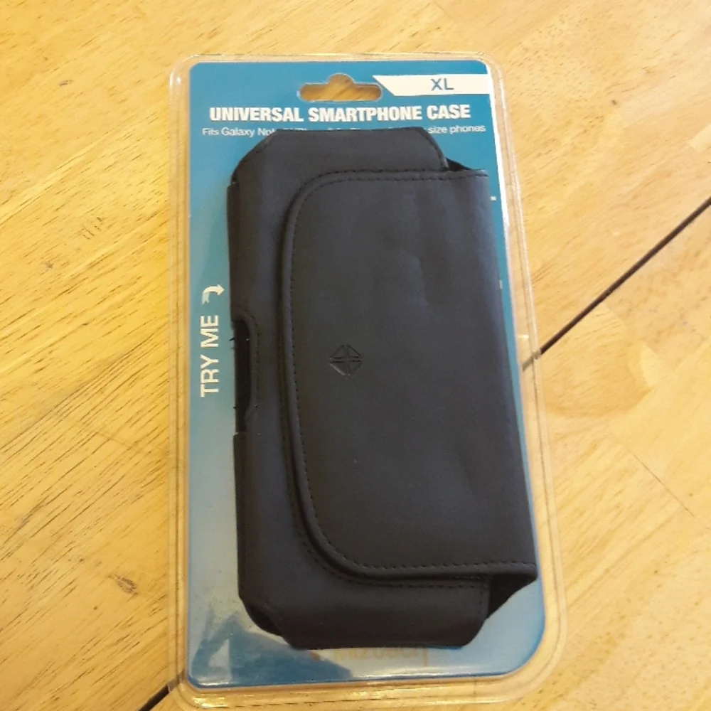 Phone cases - Picture 5 of 7